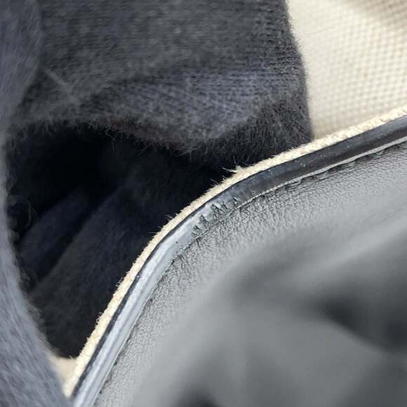 GUCCI Authentic Black Canvas Tote Bag - Picture 12 of 16